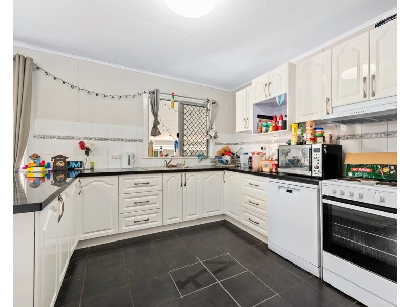 15 McCafferty Street, Wilsonton QLD 4350