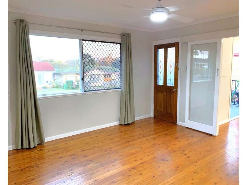 15 McCafferty Street, Wilsonton QLD 4350