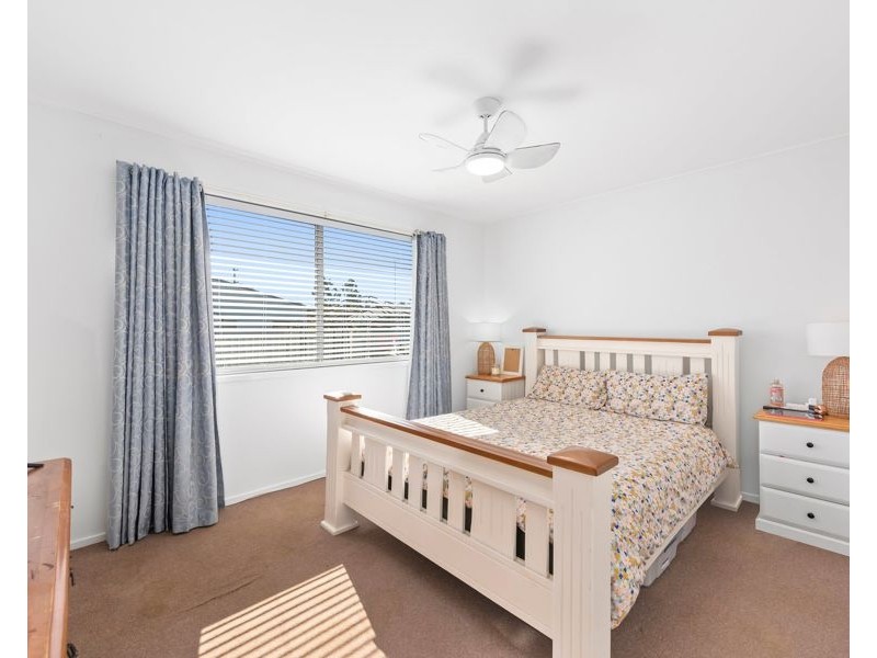 2/15 Donald Street, Cambooya QLD 4358