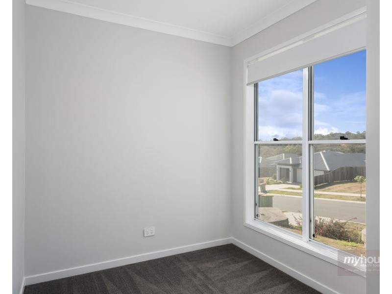 1/17 Wolff Street, Cotswold Hills QLD 4350