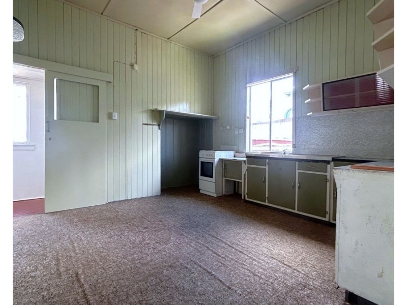 8 Wilmot Street, South Toowoomba QLD 4350