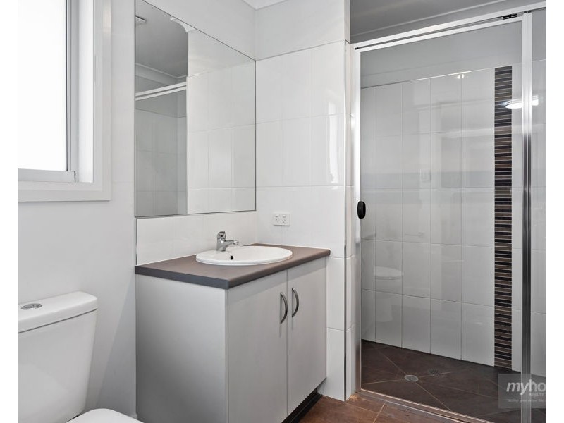 27 Alistair Street, Glenvale QLD 4350