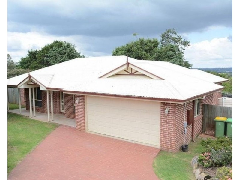 12 Dodson Crescent, Mount Kynoch QLD 4350