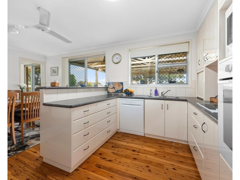 8 Trousdell Court, Rockville QLD 4350