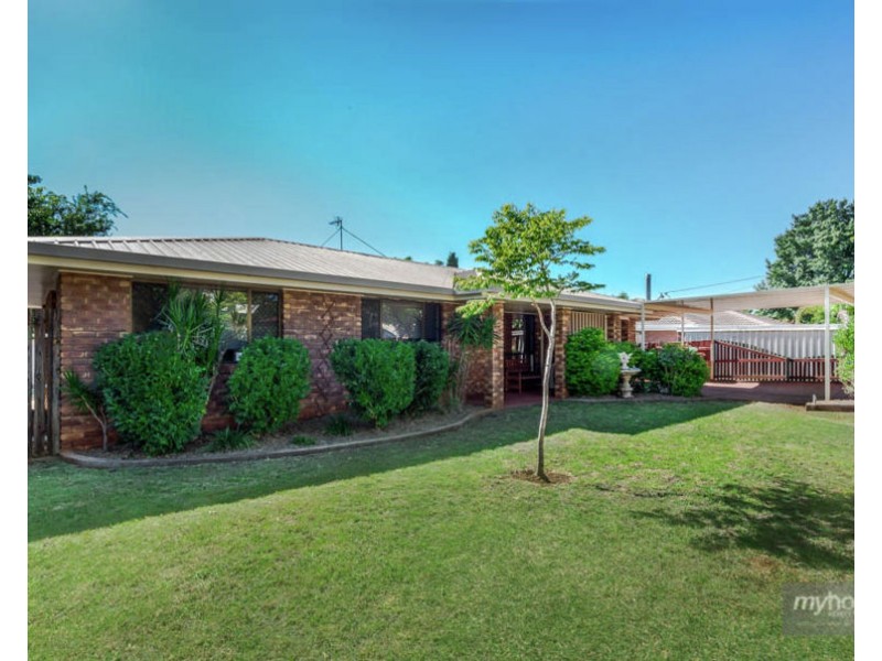 28 Traminer Drive, Wilsonton Heights QLD 4350