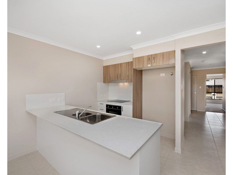 1/51 Shelby Street, Glenvale QLD 4350