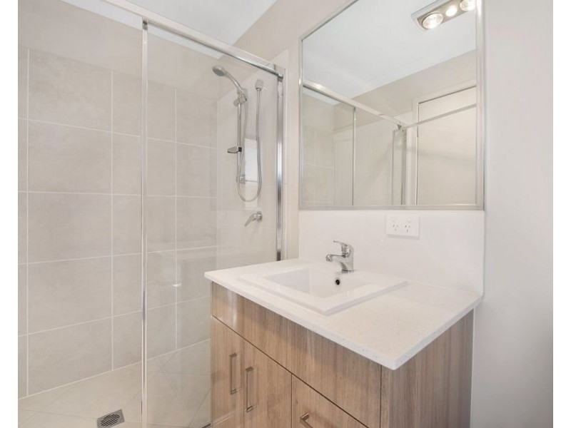 2/52 Shelby Street, Glenvale QLD 4350