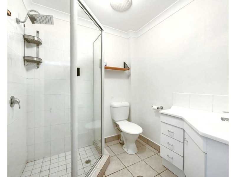 13/9 Uniplaza Court, Kearneys Spring QLD 4350