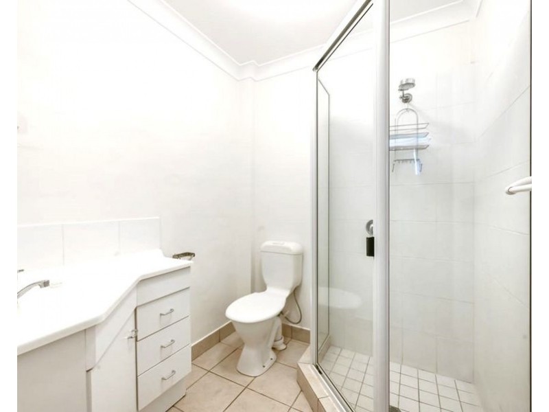 13/9 Uniplaza Court, Kearneys Spring QLD 4350