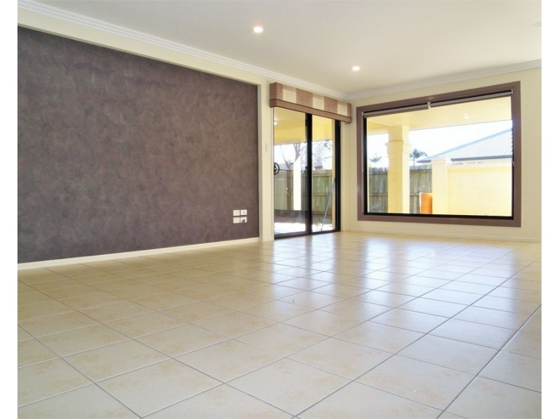 407 West Street, Darling Heights QLD 4350