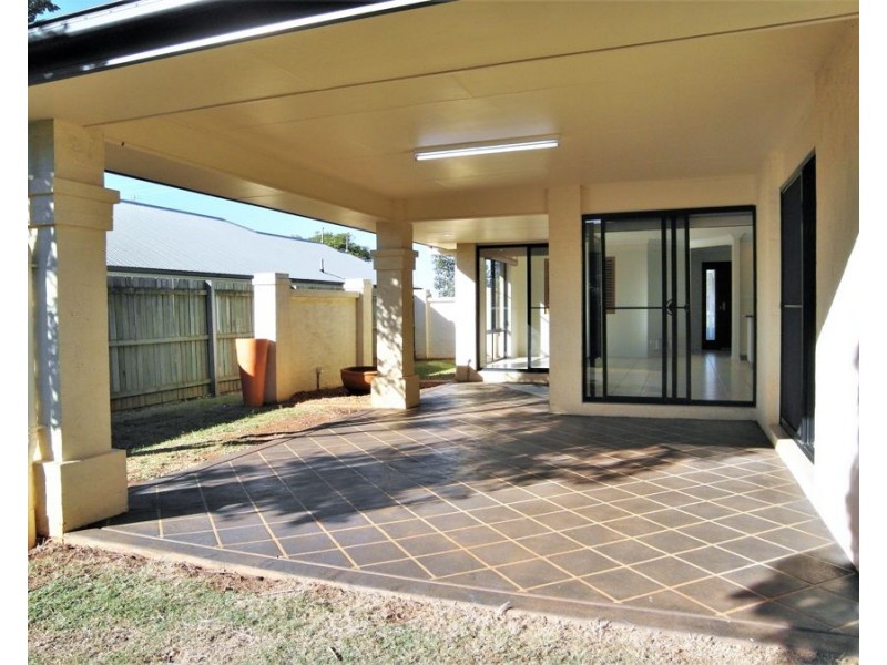 407 West Street, Darling Heights QLD 4350