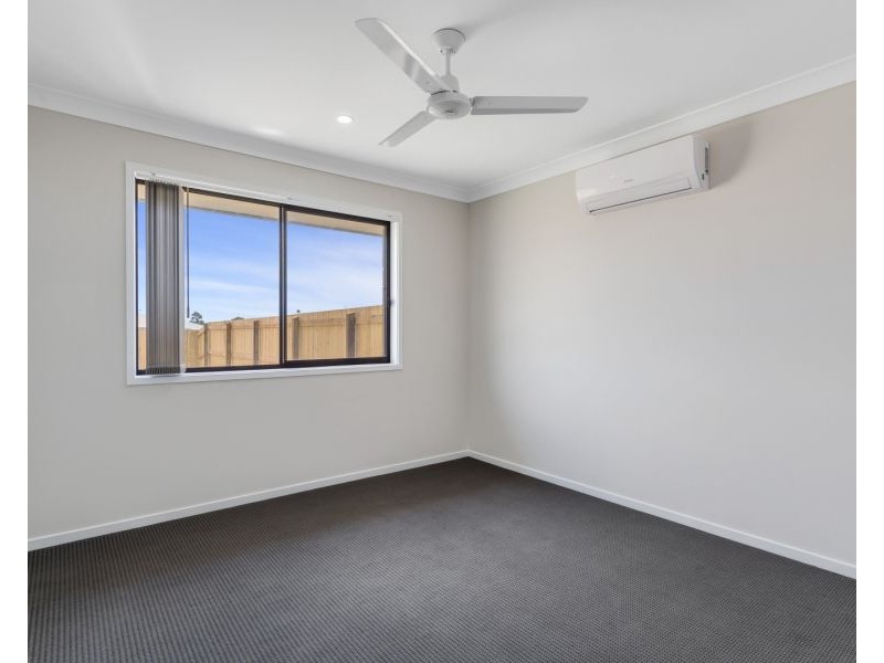 27 Myrtleford Crescent, Cambooya QLD 4358