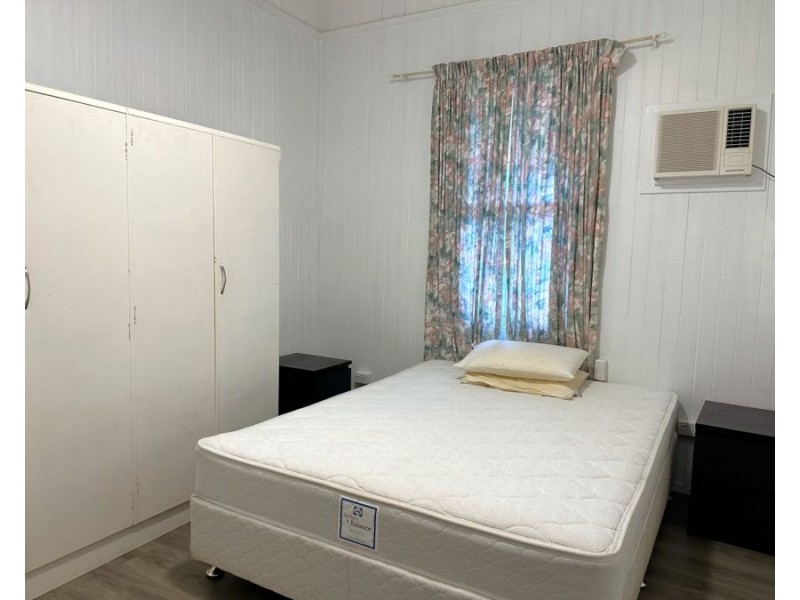Room 5/130 Ruthven Street, Harlaxton QLD 4350
