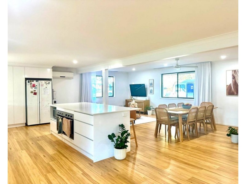 26 Gordon Crescent, Withcott QLD 4352