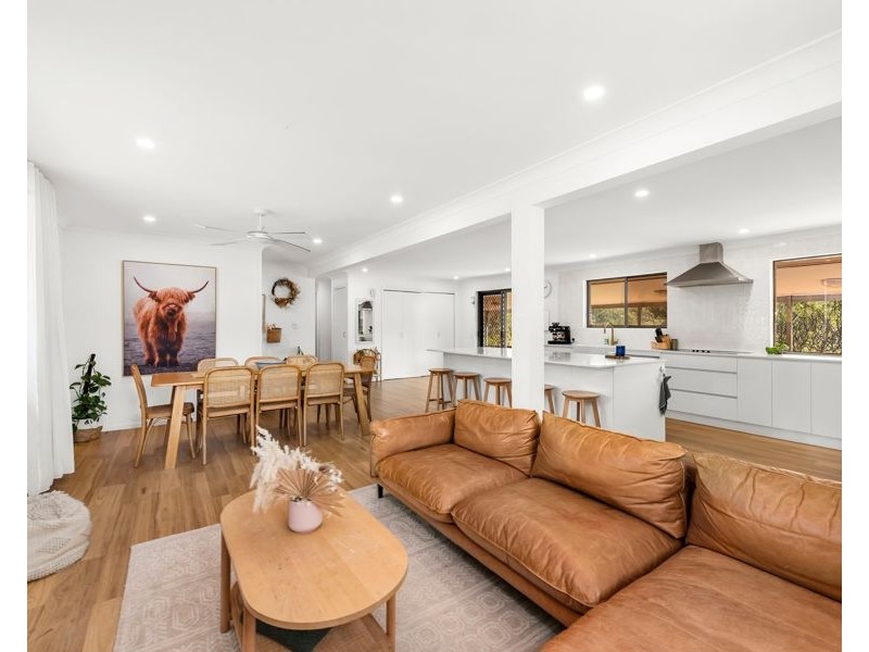 26 Gordon Crescent, Withcott QLD 4352