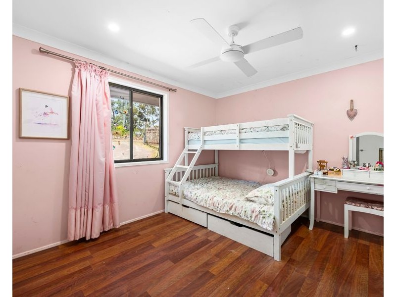 26 Gordon Crescent, Withcott QLD 4352