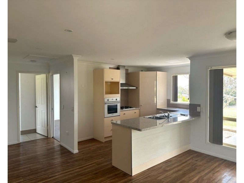 1 Abif Street, Cotswold Hills QLD 4350