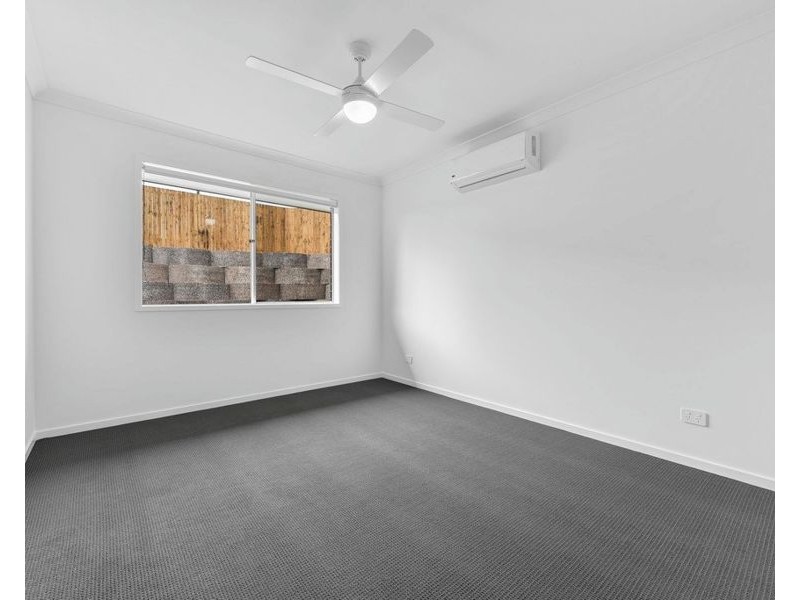 2/18 Ena Street, Cotswold Hills QLD 4350