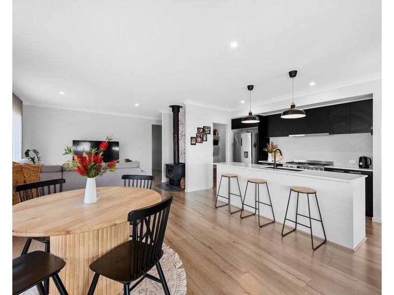 1 Rigby Avenue, Highfields QLD 4352