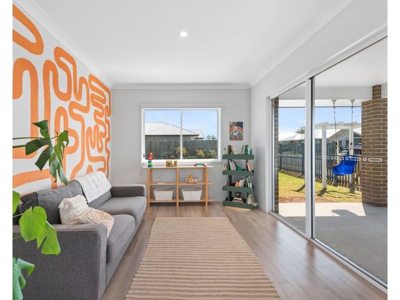 1 Rigby Avenue, Highfields QLD 4352