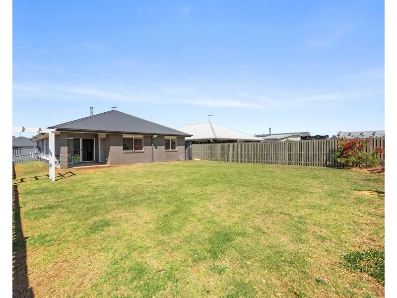 1 Rigby Avenue, Highfields QLD 4352