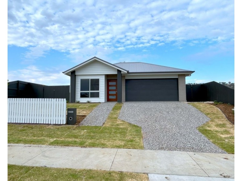24 Jacana Street, Glenvale QLD 4350