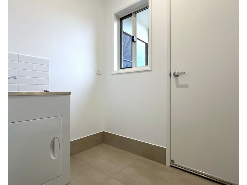 24 Jacana Street, Glenvale QLD 4350