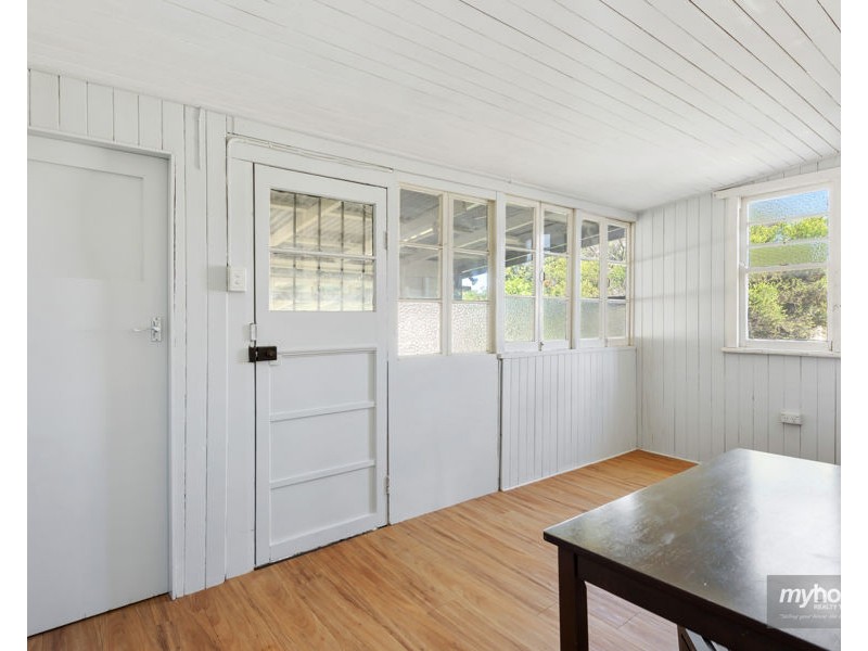 16 Glenvale Road, Harristown QLD 4350