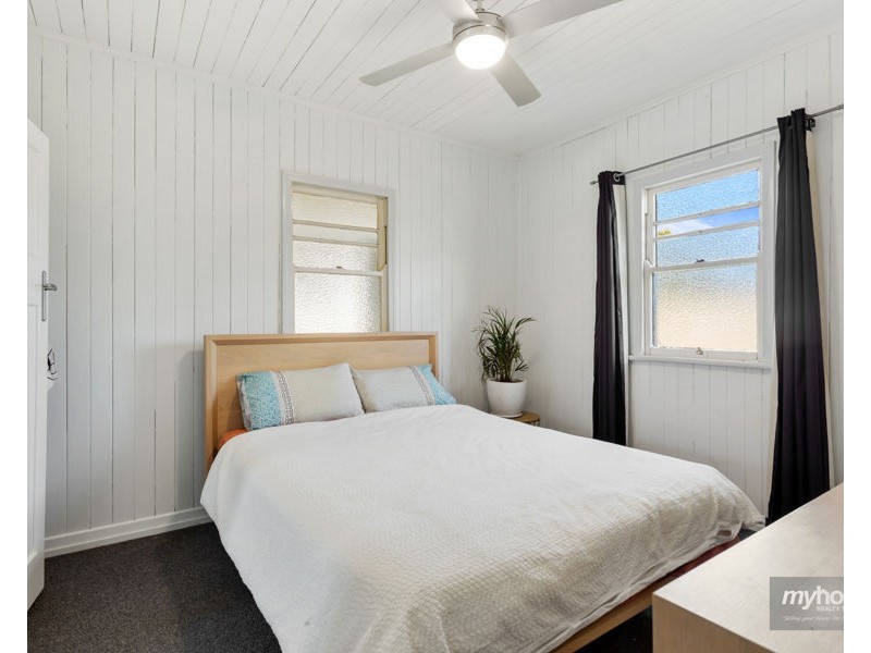 16 Glenvale Road, Harristown QLD 4350