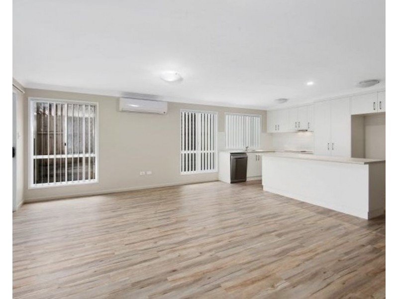 7 Serengetti Street, Harristown QLD 4350