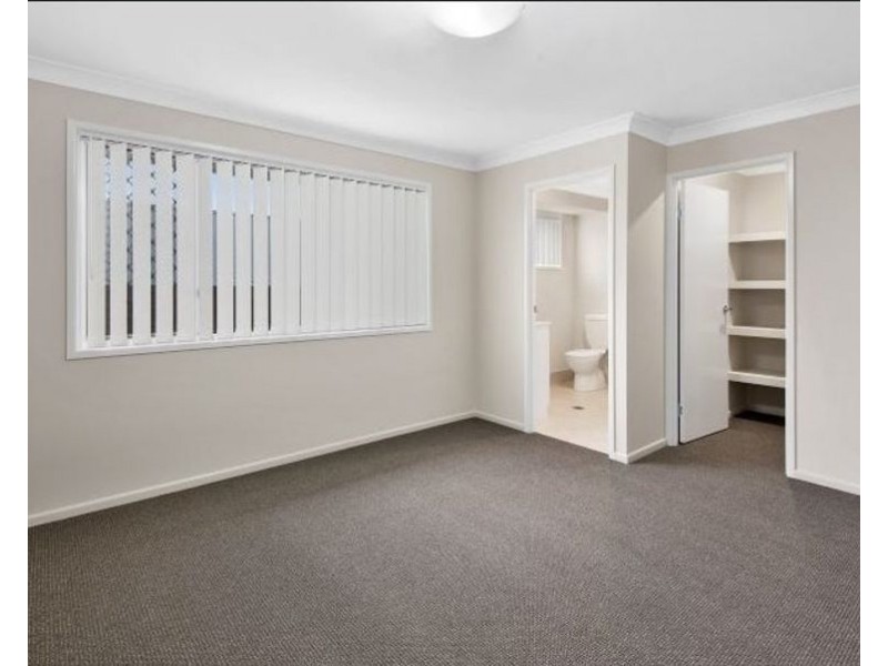 7 Serengetti Street, Harristown QLD 4350