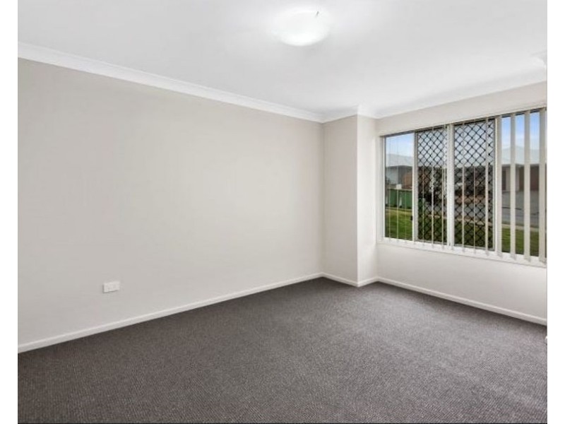 7 Serengetti Street, Harristown QLD 4350