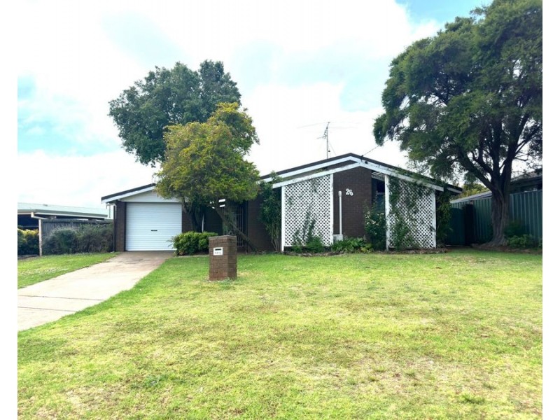 26 Arabian Street, Harristown QLD 4350