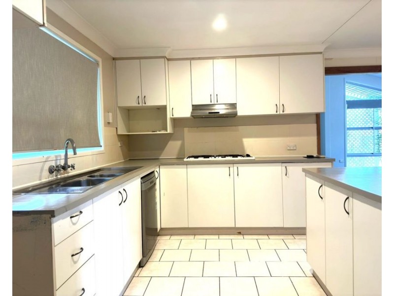 26 Arabian Street, Harristown QLD 4350