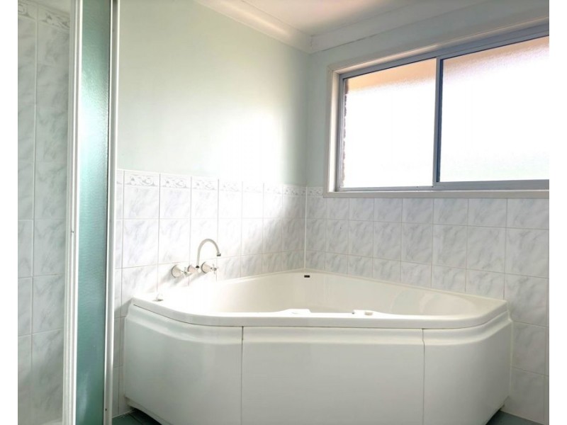 26 Arabian Street, Harristown QLD 4350