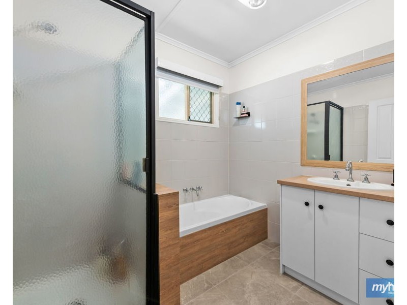 10 Cessna Street, Wilsonton QLD 4350