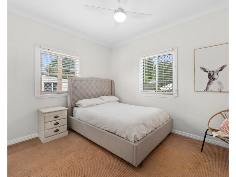 28 Llewellyn Street, Centenary Heights QLD 4350