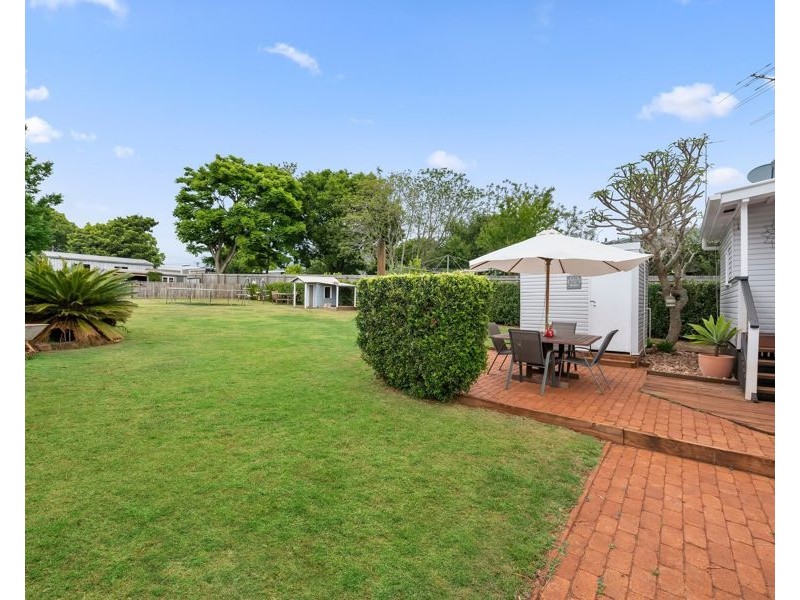 28 Llewellyn Street, Centenary Heights QLD 4350