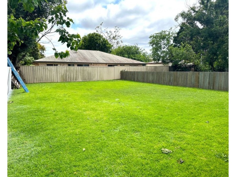 15 Albert Lane, Newtown QLD 4350