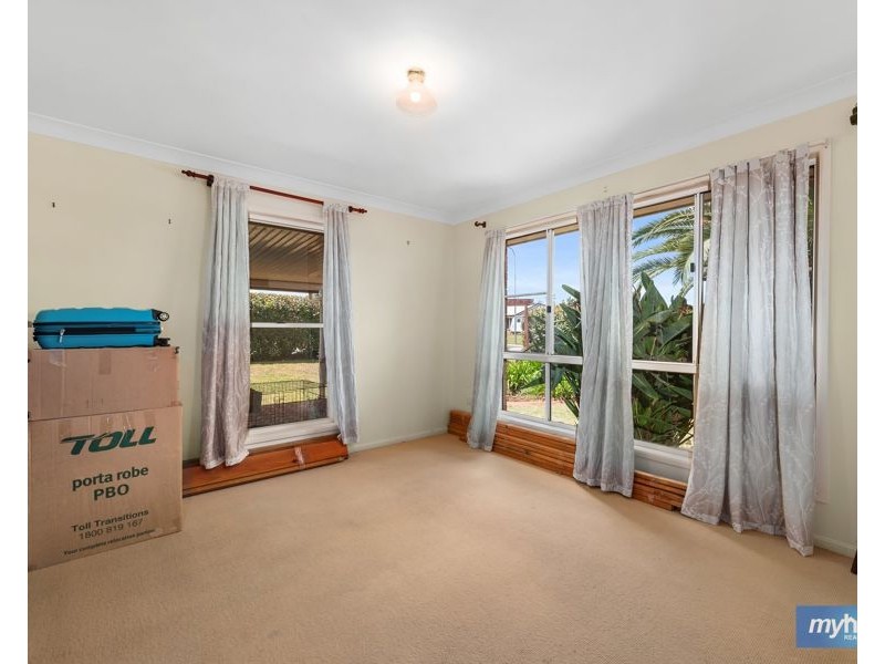 19 Macrossan Street, Cranley QLD 4350