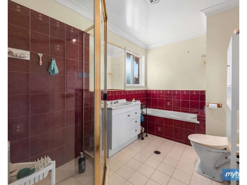 19 Macrossan Street, Cranley QLD 4350