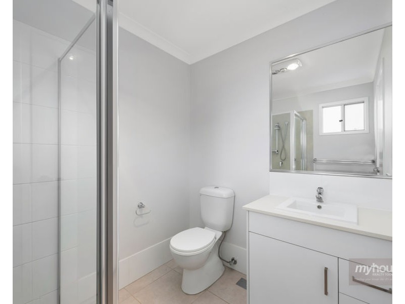 2/14 Wolff Street, Cotswold Hills QLD 4350