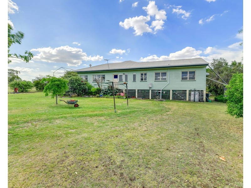 34 Sparksman Road, Mount Marshall QLD 4362
