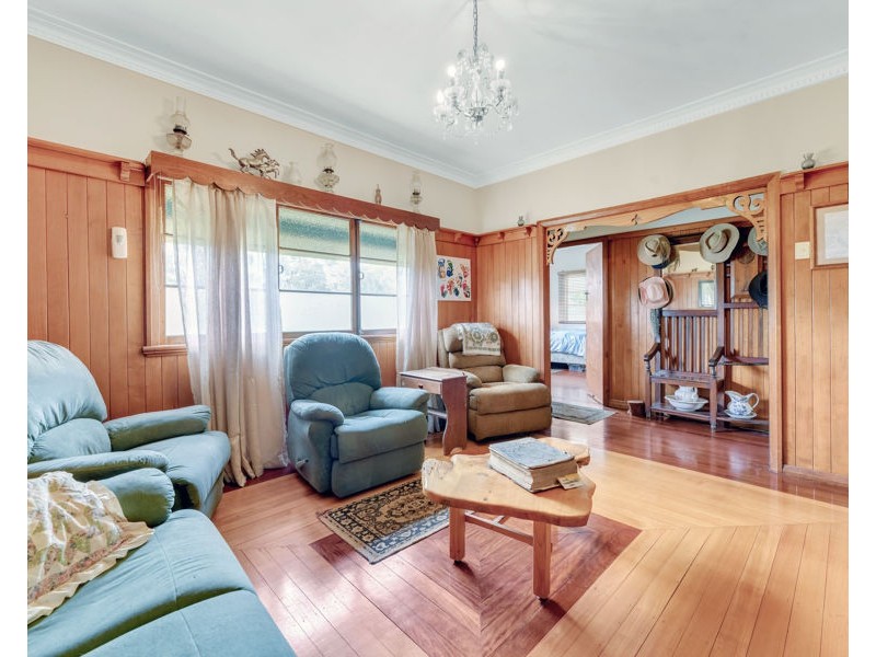 34 Sparksman Road, Mount Marshall QLD 4362