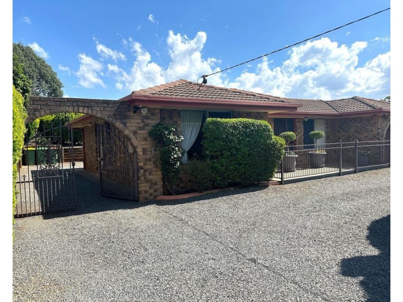16 Perry Street, Harlaxton QLD 4350