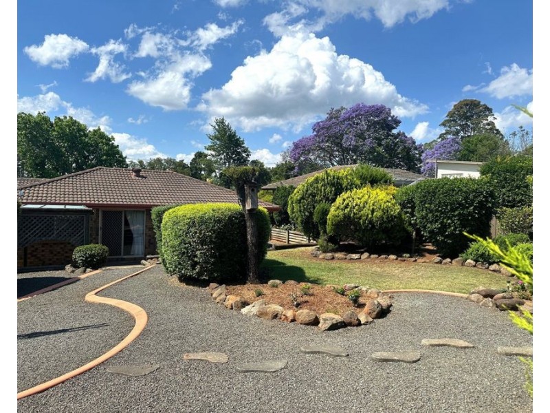 16 Perry Street, Harlaxton QLD 4350