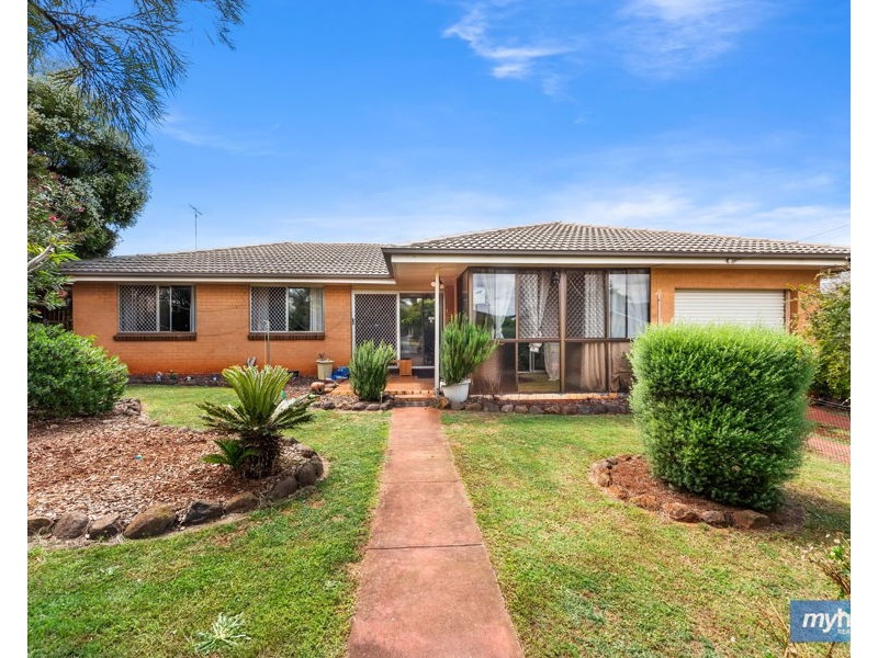 32 Richmond Drive, Wilsonton QLD 4350