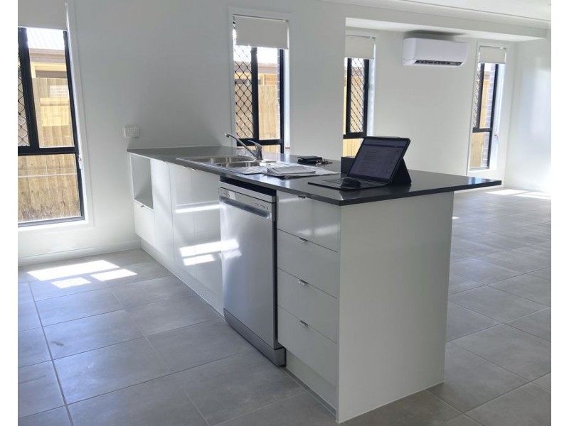 24 Red Cedar Avenue, Cotswold Hills QLD 4350