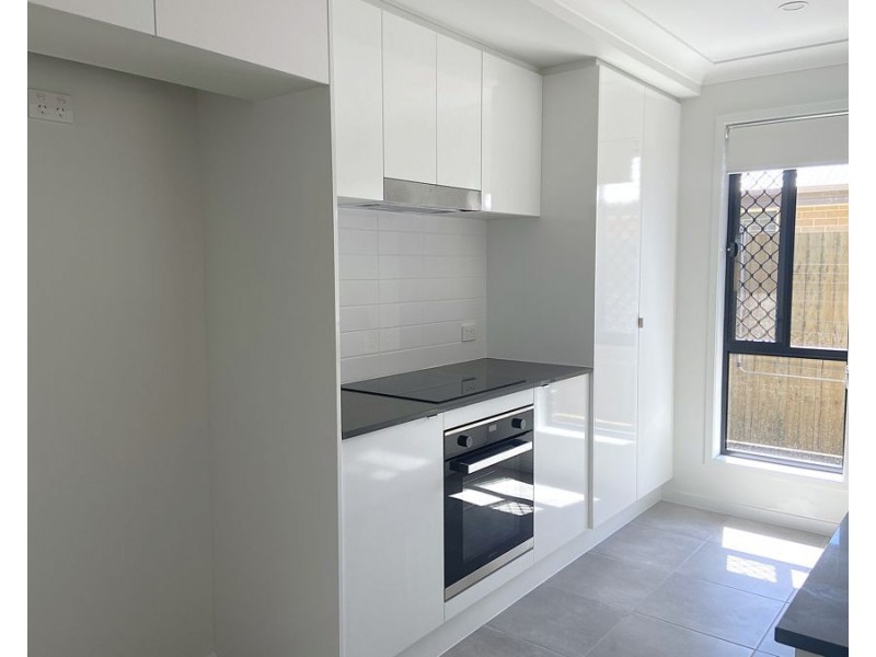 24 Red Cedar Avenue, Cotswold Hills QLD 4350