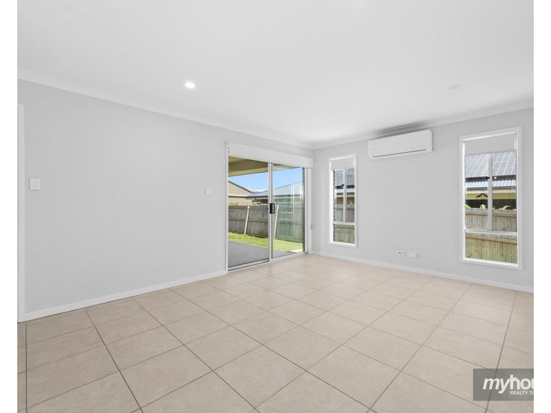 2/10 Trevatt Street, Westbrook QLD 4350